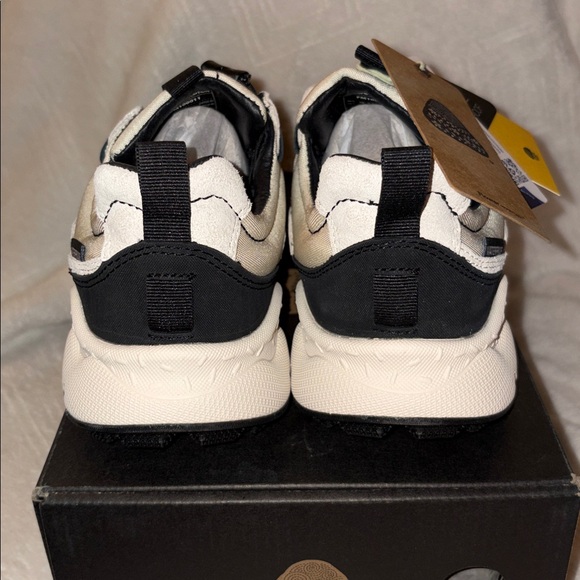 NWT Flower Mountain IWANO 2 UNI Suede and technical fabric sneakers -White-Black - Picture 12 of 16